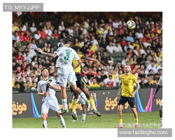 足球巨星震撼登场时刻集锦激情回顾展现传奇风采 足球巨星震撼登场时刻集锦激情回顾展现传奇风采