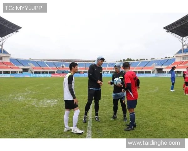 世足球星赛场外尽展舞姿激情四射诠释运动与艺术完美融合 世足球星赛场外尽展舞姿激情四射诠释运动与艺术完美融合